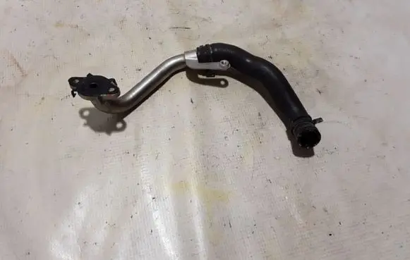 Mercedes-Benz GLA W156 Turbo turbocharger oiling pipe/hose
