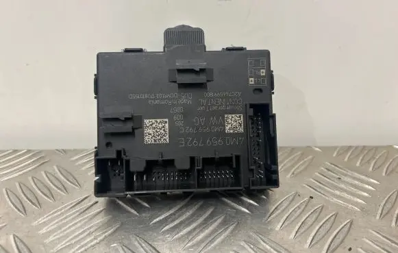 Audi A4 S4 B9 8W Door control unit/module 4M0959792E 4M0959792C