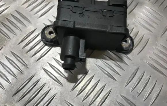 Audi A3 S3 8P ESP acceleration yaw rate sensor 1k0907655c 10170103223