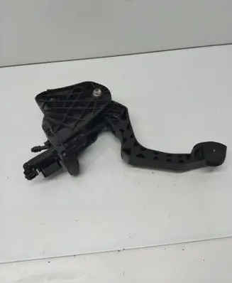 Volkswagen Jetta VI Clutch pedal 1K1721059
