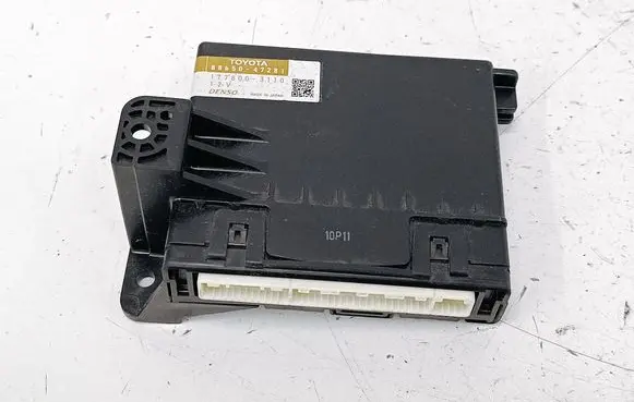 Toyota Prius+ (ZVW40) Air conditioning/heating control unit 8865047281 1778003110