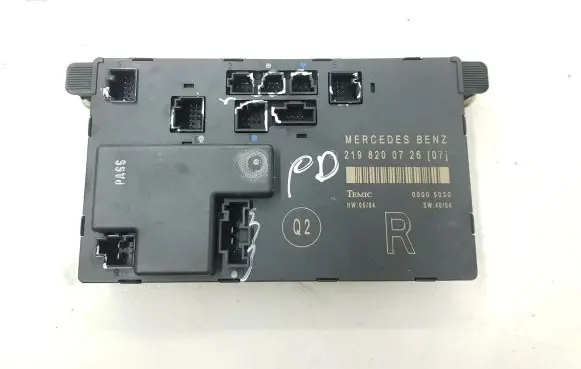 Mercedes-Benz CLS C219 Door control unit/module 2198200726