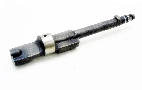 Hyundai H200 Oil pump balance shaft 7038017745