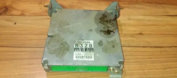Mazda 323 Engine control unit/module b32b1888a 079700-7821