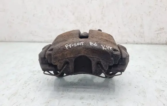 Volkswagen PASSAT B6 Front brake caliper