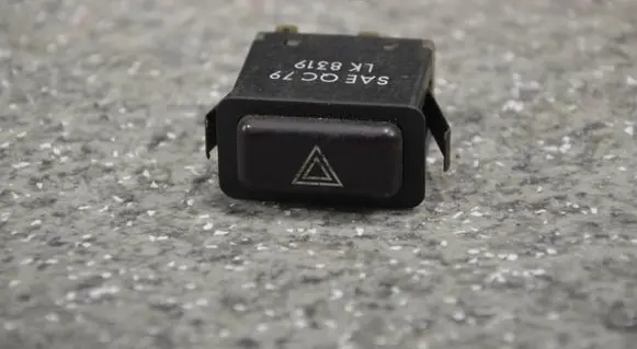 BMW 3 E30 Hazard light switch saeqc79