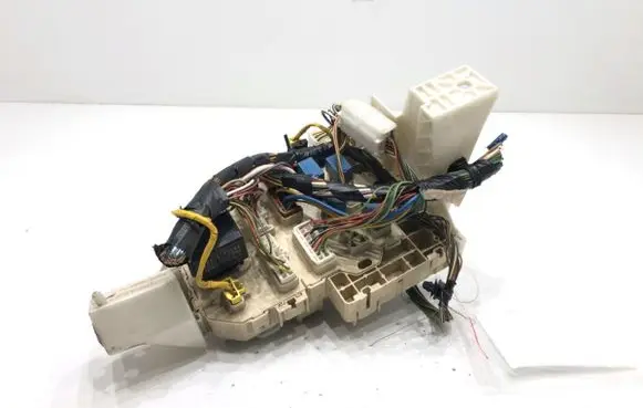 Suzuki SX4 Central body control module 36770-55L30