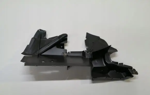 Mercedes-Benz SL R230 Intercooler air channel guide A2305053430