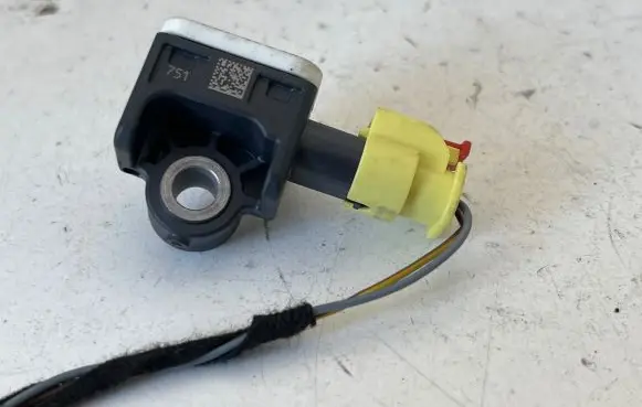 Audi A6 S6 C7 4G Airbag deployment crash/impact sensor 4H0959643 110324203