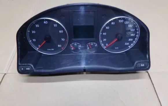 Volkswagen Golf V Speedometer (instrument cluster) 1K0920864