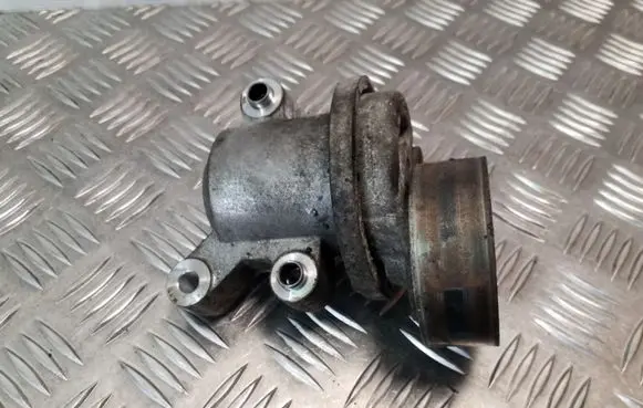 Mitsubishi ASX Generator/alternator belt tensioner
