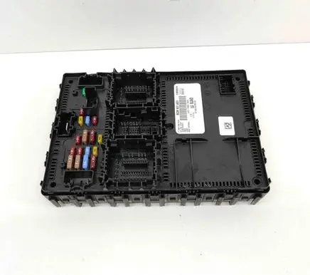 Ford Fiesta Central body control module F005V03424 LU5T15604BJAD