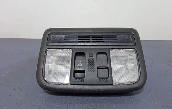 Honda Civic X Boot/trunk interior light 