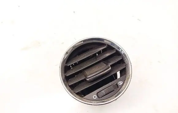 Peugeot RCZ Dash center air vent grill 9658515377