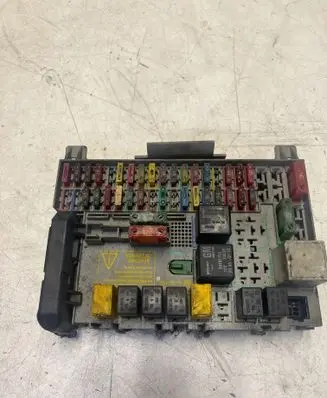 Opel Astra G Fuse box set 90589965