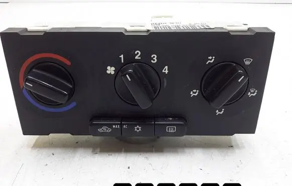 Opel Zafira A Climate control unit 90559839