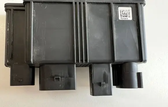 BMW X1 F48 F49 Power management control unit 8647841 18576710 P00160275