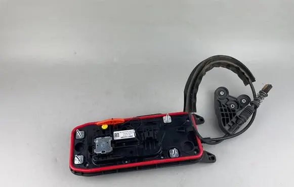Volkswagen Golf VIII Gear shifter/selector 5WA713033BR