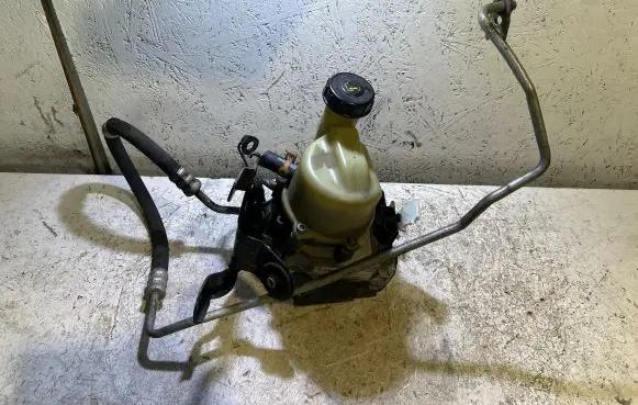 Dacia Sandero Power steering pump V29009849K 5140A0 TNHH32814791