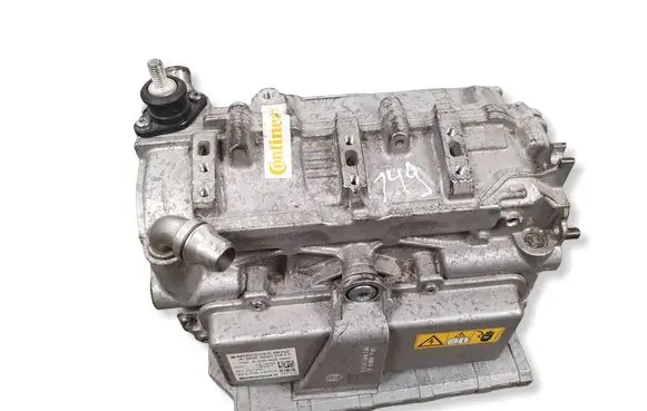 Mercedes-Benz C W205 Voltage converter inverter A2059000417 A2059060902 A2C73717401