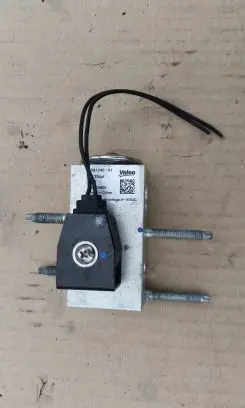 Opel Corsa B Air conditioning (A/C) expansion valve 
