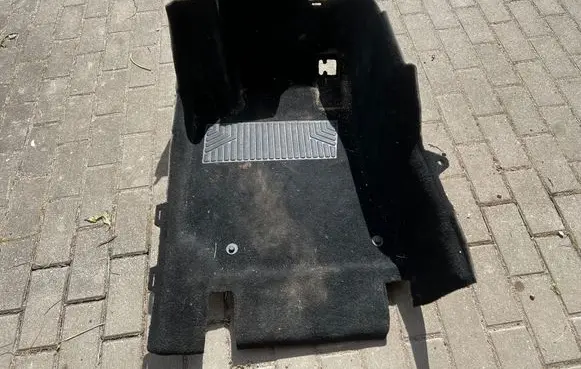 Mercedes-Benz E W212 Front floor carpet liner A2126803140 11812484E