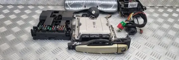 Peugeot 307 Engine ECU kit and lock set 0281010935 82900026 9650218180