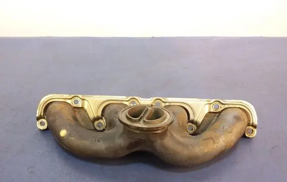BMW 5 G30 G31 Exhaust manifold 8600288