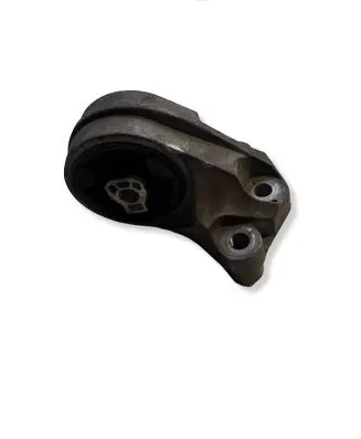 Chevrolet Captiva Engine mount bracket X01187