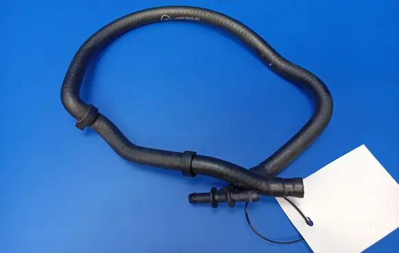 Mercedes-Benz CLS C219 Engine coolant pipe/hose A2115011225