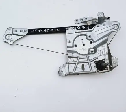 Audi A4 S4 B5 8D Rear door manual window regulator 8D0839400A