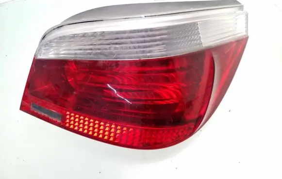 BMW 5 E60 E61 Rear/tail lights 6910768