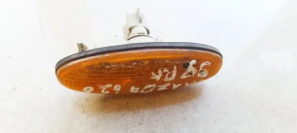 Mazda 626 Front fender indicator light 0464120 0464-120