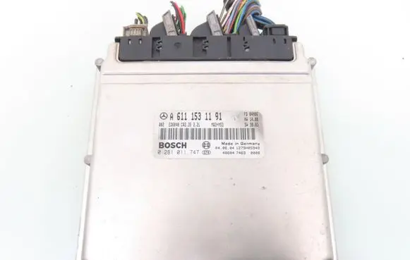 Mercedes-Benz Sprinter W901 W902 W903 W904 Engine control unit/module 0281011747 A6111531191