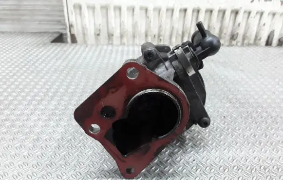 Renault Scenic II - Grand scenic II Vacuum pump 163322916