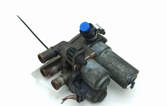 Mercedes-Benz S W140 Coolant heater control valve 0018301484