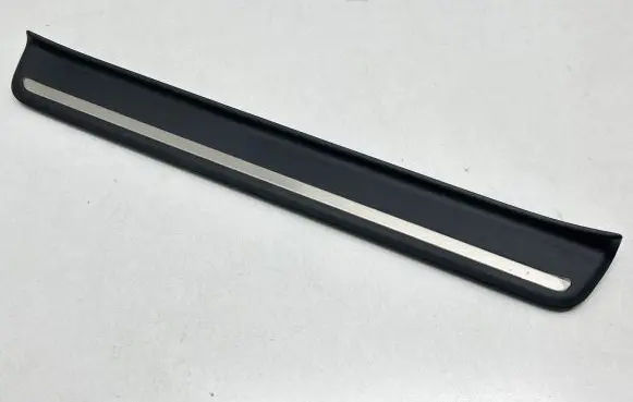 KIA EV6 Front sill trim cover 85883CV500