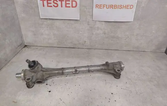 Toyota Avensis T270 Steering rack F8000009236