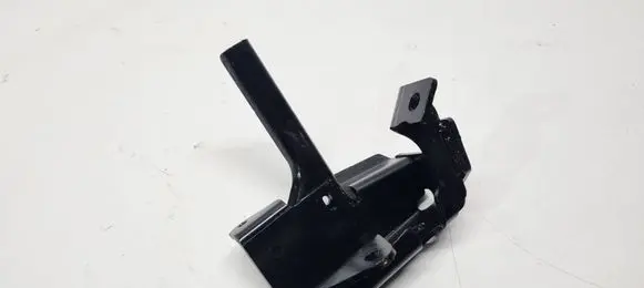 Renault Clio V A/C compressor mount bracket 926128439R