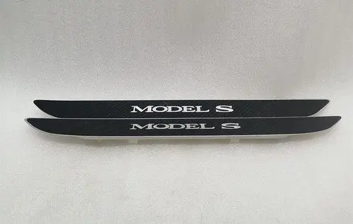 Tesla Model S Front door trim (molding) 103039200D