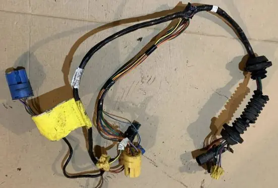 Jaguar XJ X40 Rear door wiring loom DBC6126