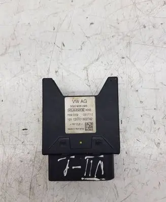 Audi A3 S3 8V Fuel injection pump control unit/module 5Q0906093
