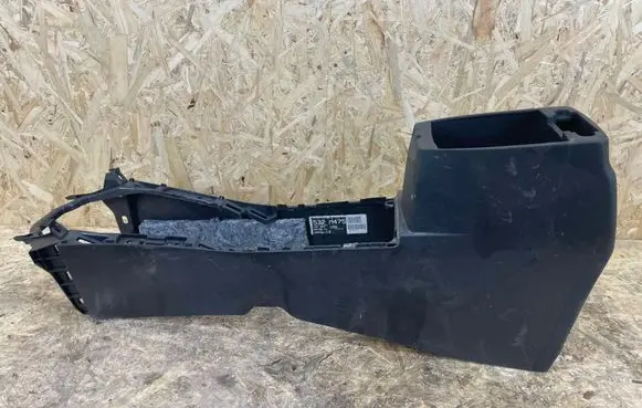 Toyota Auris E180 Center console 5891002160 5892302160