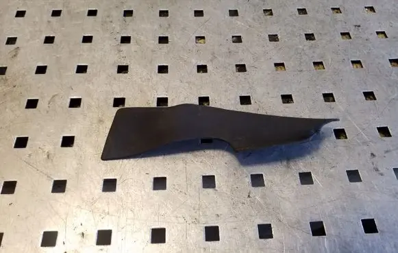 Volvo XC90 Windshield trim 8662737
