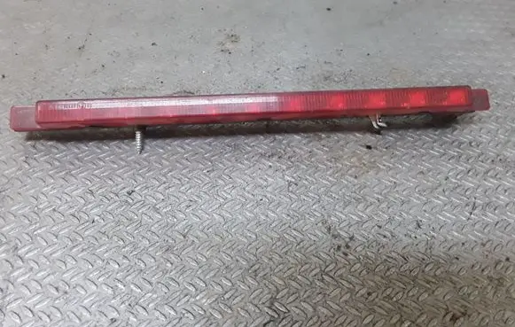Audi A4 S4 B5 8D Third/center stoplight 8D9945097B