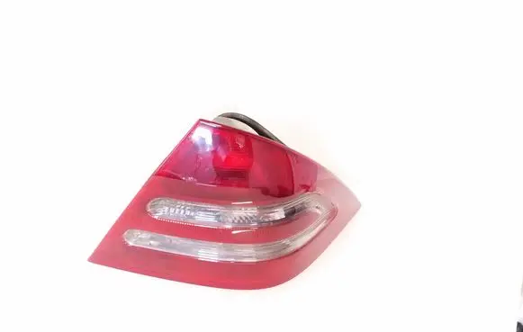 Mercedes-Benz C W203 Rear/tail lights ULO3311