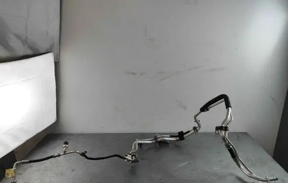 Jaguar F-Pace Air conditioning (A/C) pipe/hose T4A11663 T4A3591