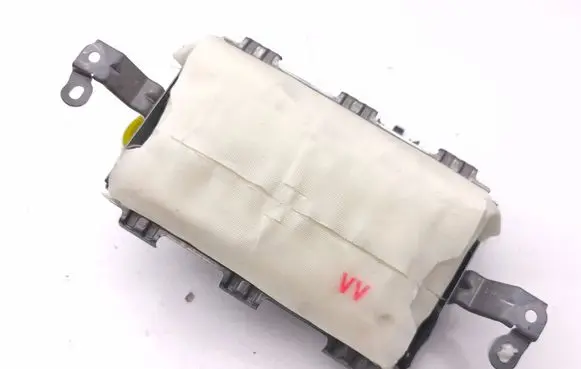 Toyota Prius (XW30) Passenger airbag 022341022000 BAMPT11226