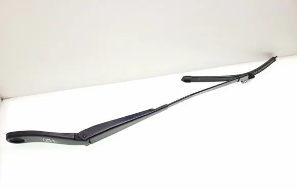 Volvo V60 Front wiper blade arm 30753505