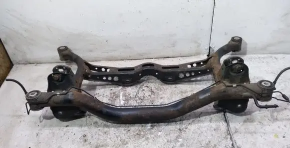 Volkswagen PASSAT B6 Rear subframe 